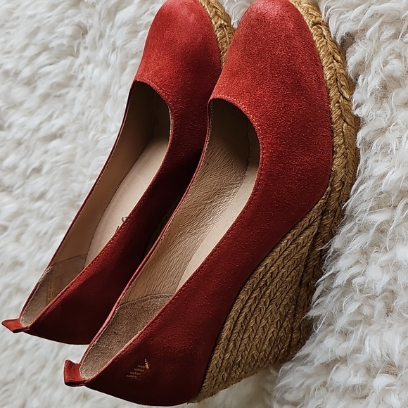 VISCATA Shoes - VISCATA Barcelona Suede Garnet Espadrille  Sandal Closed Toe - EU39